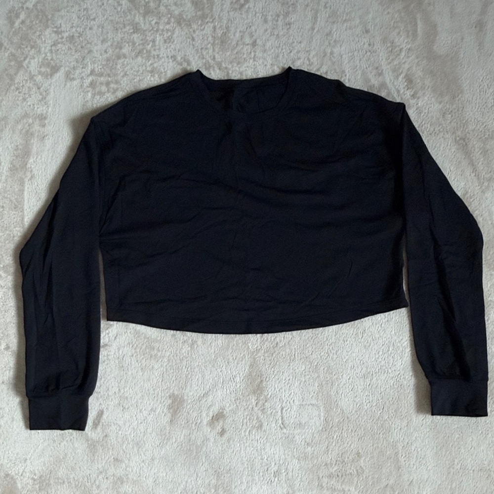 Lululemon Black Long Sleeve Crop Top